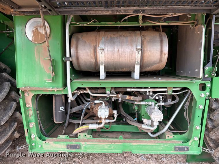 image for item ED5549 2018 John Deere CS690 RWA cotton stripper