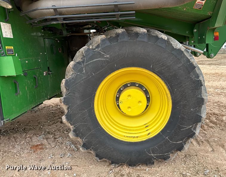 image for item ED5549 2018 John Deere CS690 RWA cotton stripper