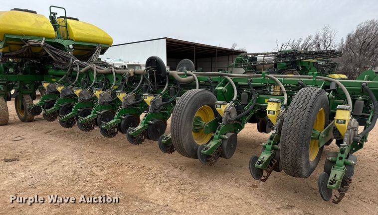 image for item ED5551 2013 John Deere 1770NT no-till planter