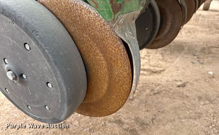 image for item ED5551 2013 John Deere 1770NT no-till planter