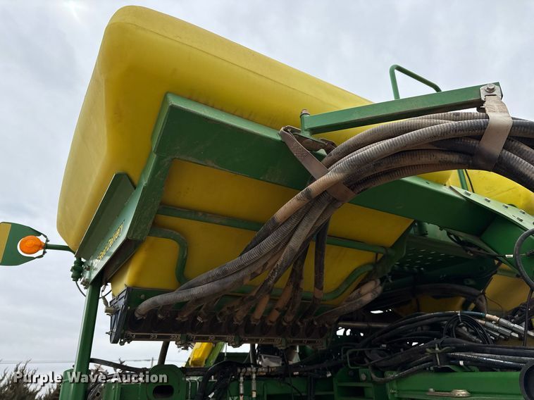 image for item ED5551 2013 John Deere 1770NT no-till planter