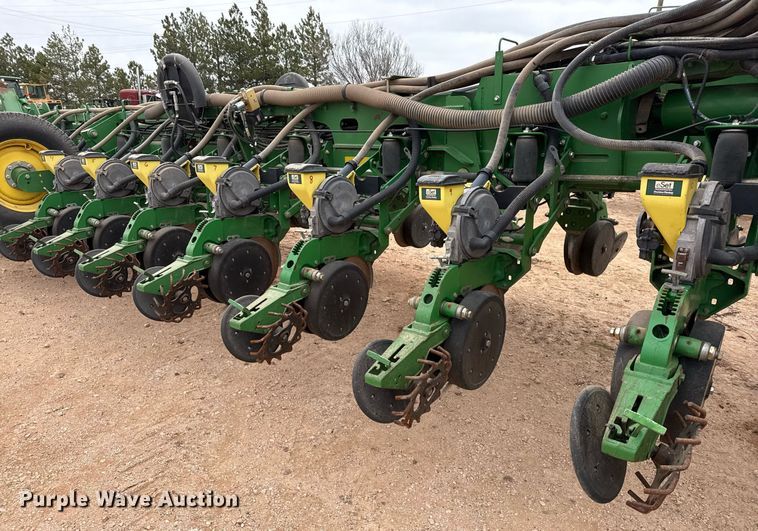 image for item ED5551 2013 John Deere 1770NT no-till planter