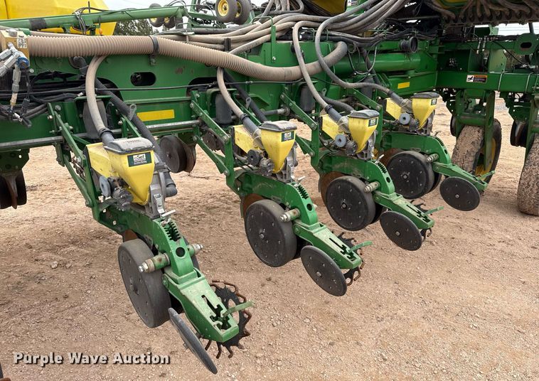 image for item ED5551 2013 John Deere 1770NT no-till planter