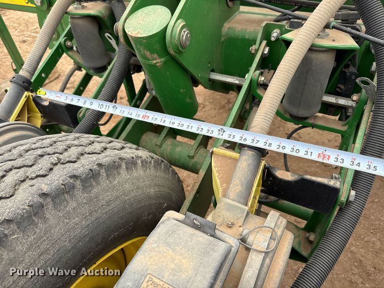 image for item ED5551 2013 John Deere 1770NT no-till planter