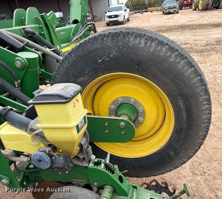 image for item ED5551 2013 John Deere 1770NT no-till planter