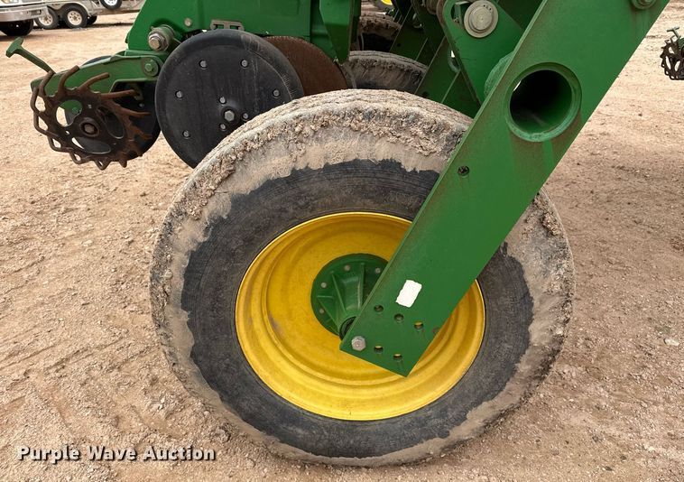 image for item ED5551 2013 John Deere 1770NT no-till planter