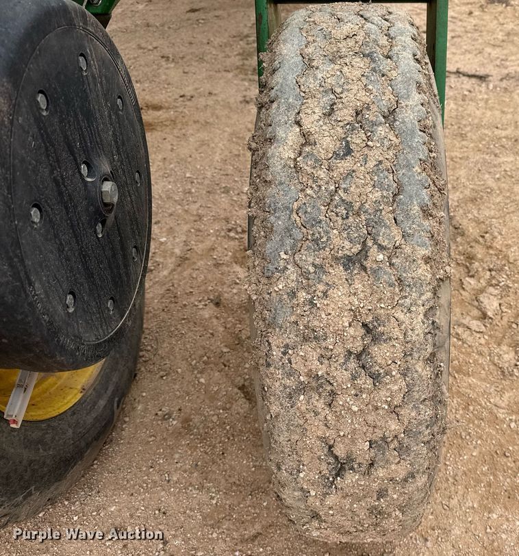 image for item ED5551 2013 John Deere 1770NT no-till planter