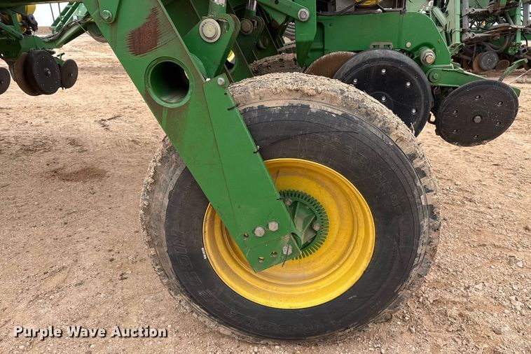 image for item ED5551 2013 John Deere 1770NT no-till planter