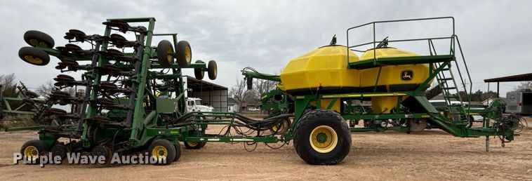 image for item ED5552 2009 John Deere 1890 air seeder