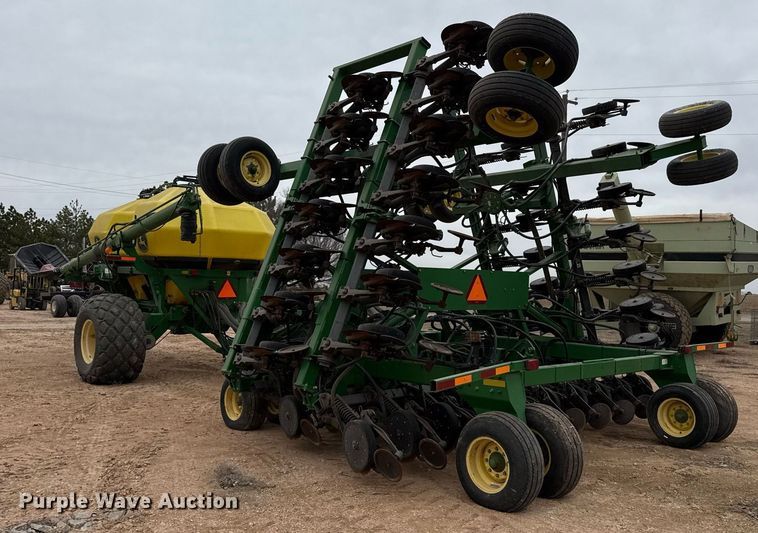 image for item ED5552 2009 John Deere 1890 air seeder