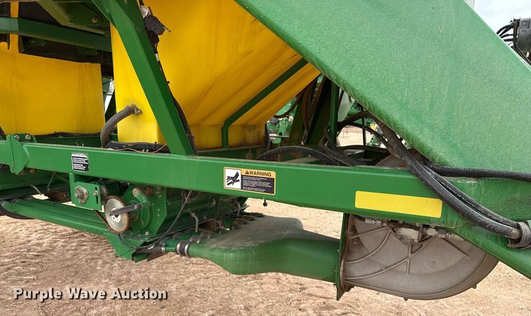 image for item ED5552 2009 John Deere 1890 air seeder