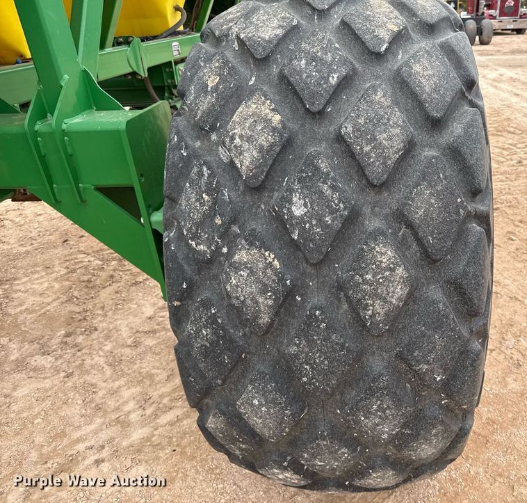 image for item ED5552 2009 John Deere 1890 air seeder