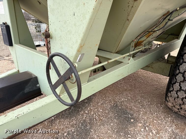 image for item ED5554 Orthman 608-000 grain cart