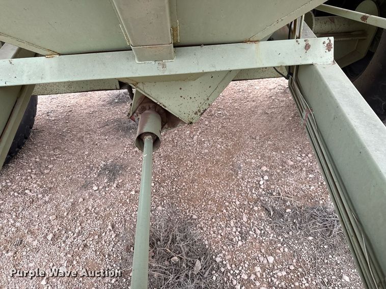 image for item ED5554 Orthman 608-000 grain cart