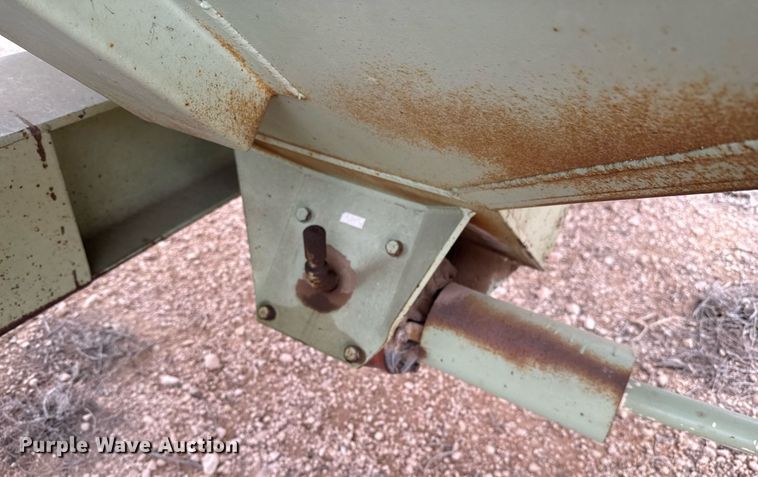 image for item ED5554 Orthman 608-000 grain cart