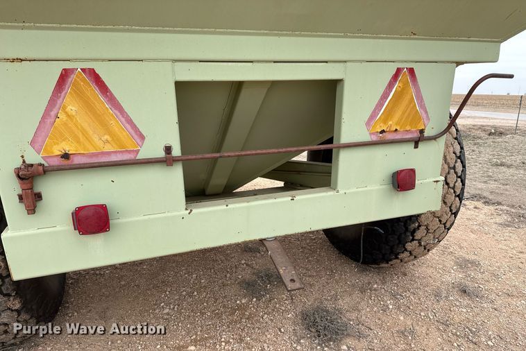 image for item ED5554 Orthman 608-000 grain cart