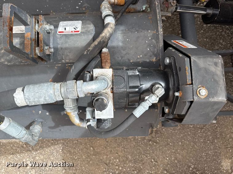 image for item EG2656 2014 Kubota M108S tractor