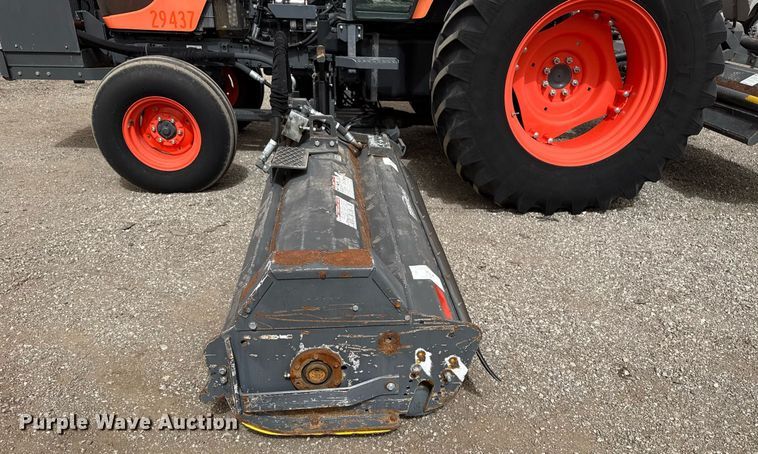 image for item EG2656 2014 Kubota M108S tractor