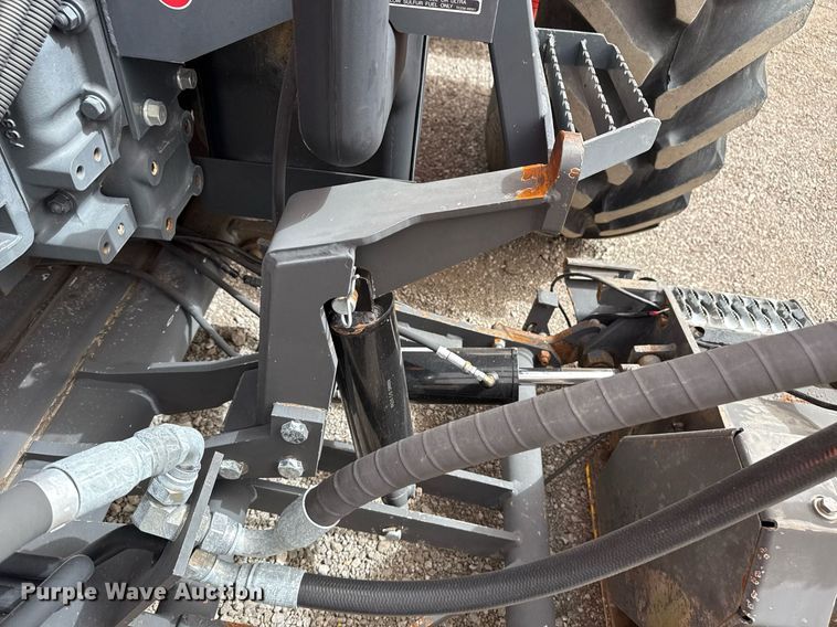 image for item EG2656 2014 Kubota M108S tractor