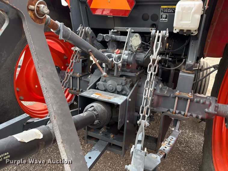 image for item EG2656 2014 Kubota M108S tractor