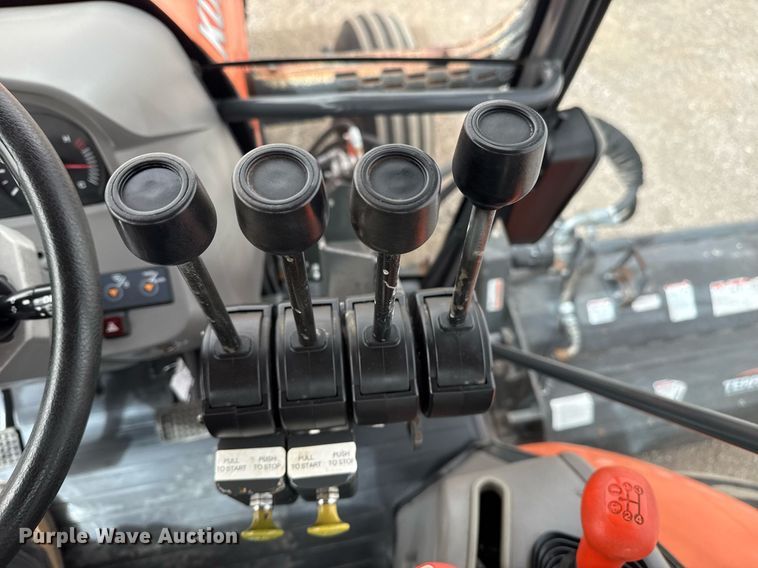 image for item EG2656 2014 Kubota M108S tractor