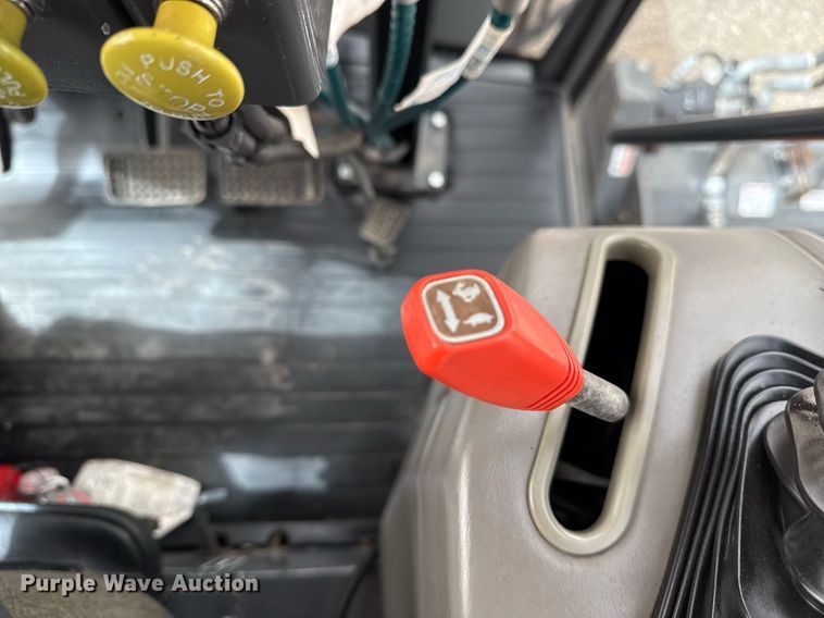 image for item EG2656 2014 Kubota M108S tractor