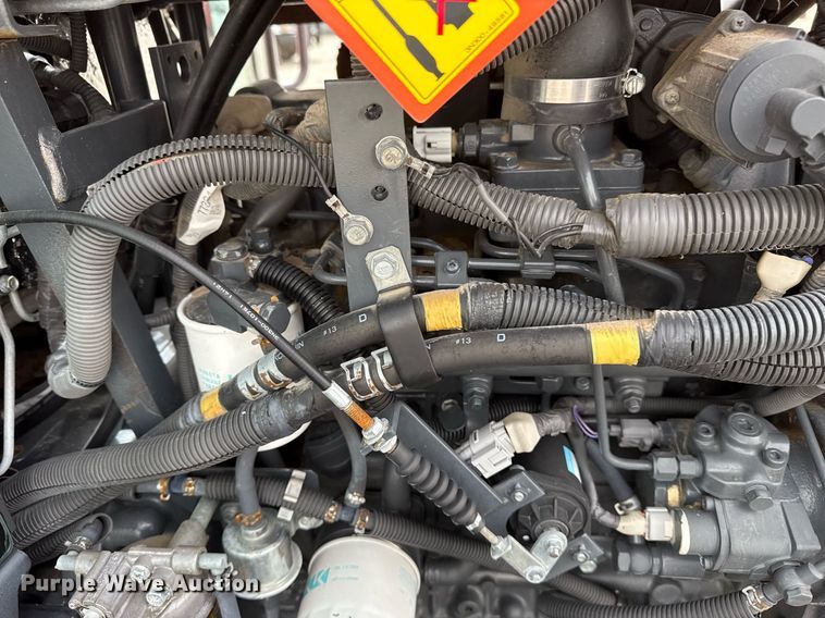 image for item EG2656 2014 Kubota M108S tractor