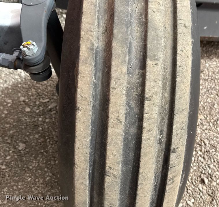 image for item EG2656 2014 Kubota M108S tractor