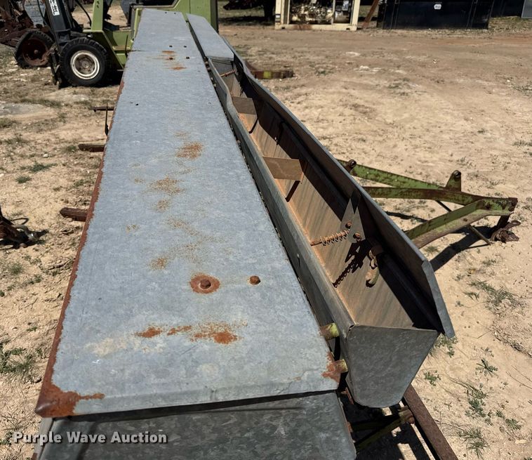 image for item EJ3521 (3) John Deere grain drills