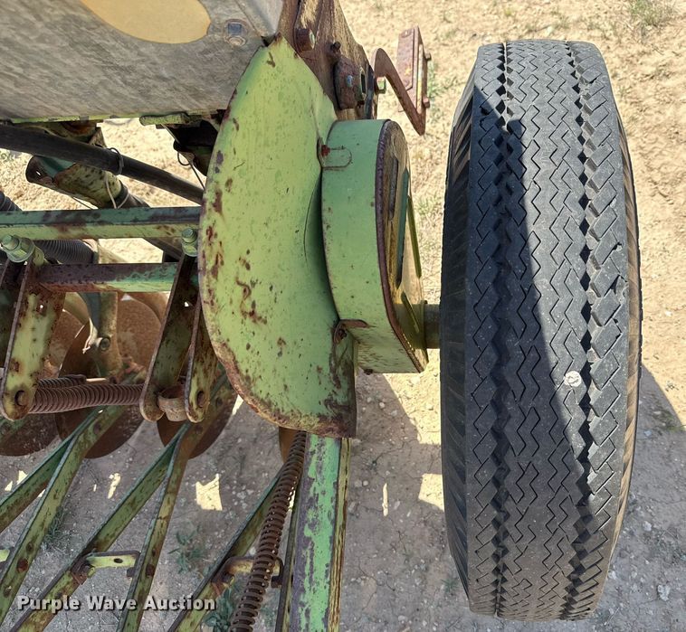 image for item EJ3521 (3) John Deere grain drills