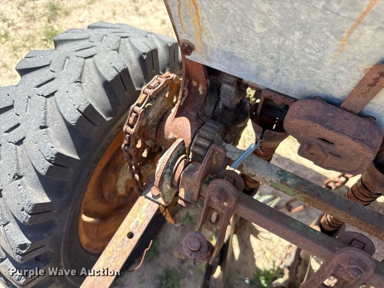 image for item EJ3521 (3) John Deere grain drills