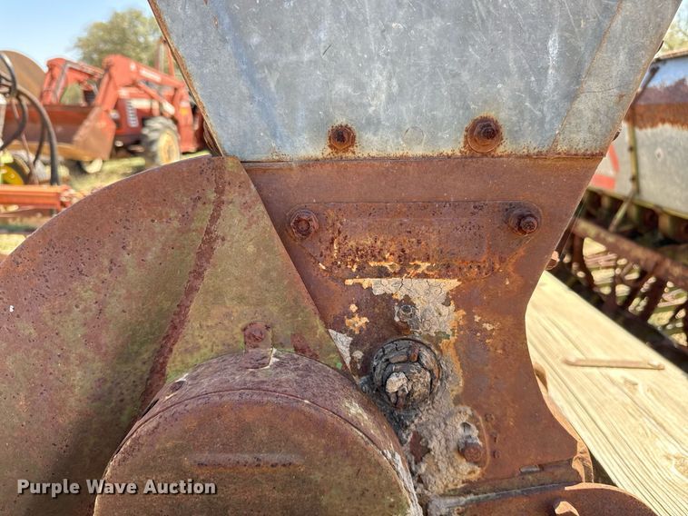 image for item EJ3521 (3) John Deere grain drills