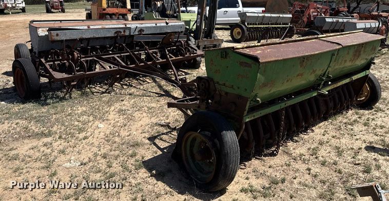 image for item EJ3522 (3) grain drills