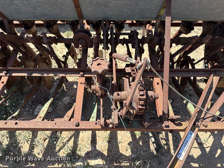 image for item EJ3522 (3) grain drills