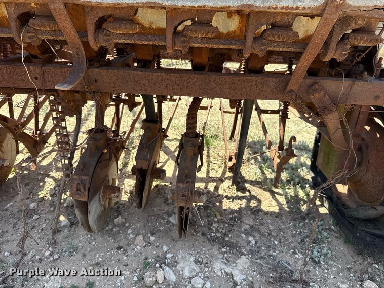 image for item EJ3522 (3) grain drills