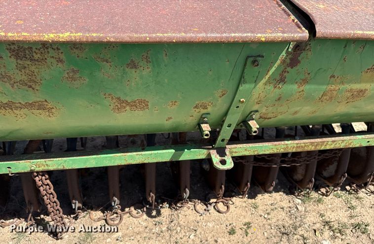 image for item EJ3522 (3) grain drills