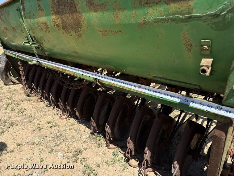 image for item EJ3522 (3) grain drills