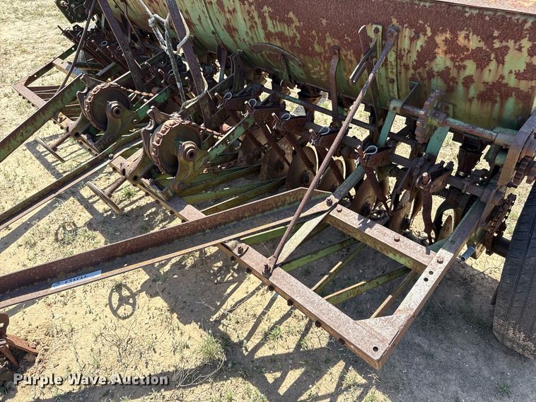 image for item EJ3522 (3) grain drills