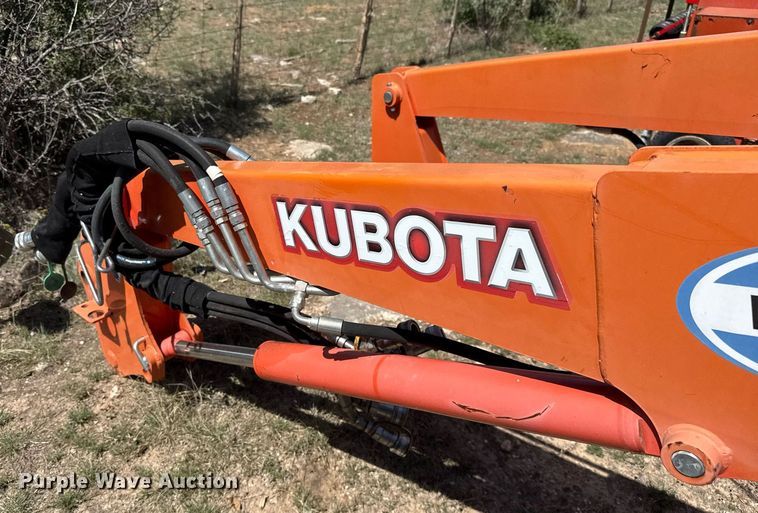 image for item EJ3523 Kubota LA1854S loader