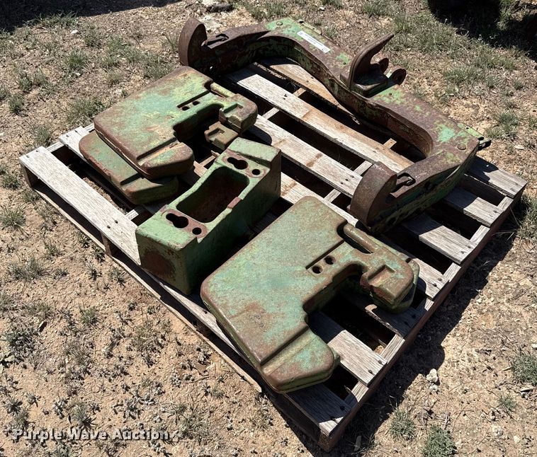 image for item EJ3524 Tractor parts