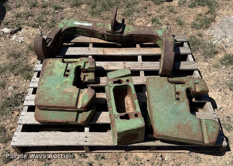 image for item EJ3524 Tractor parts