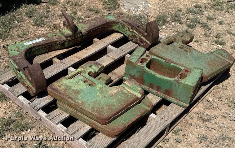 image for item EJ3524 Tractor parts