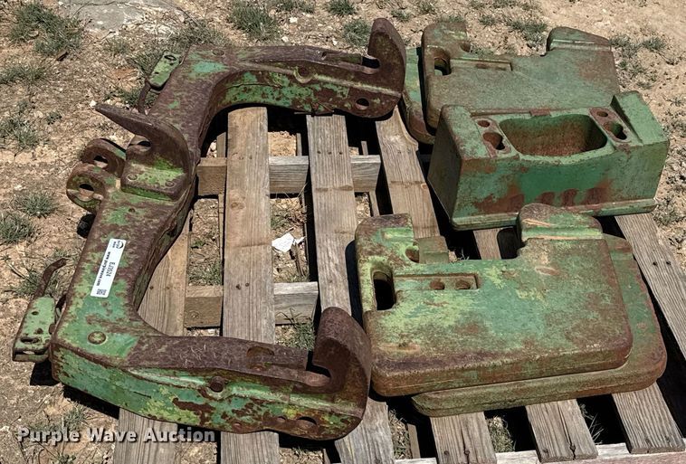 image for item EJ3524 Tractor parts