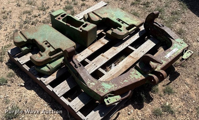 image for item EJ3524 Tractor parts