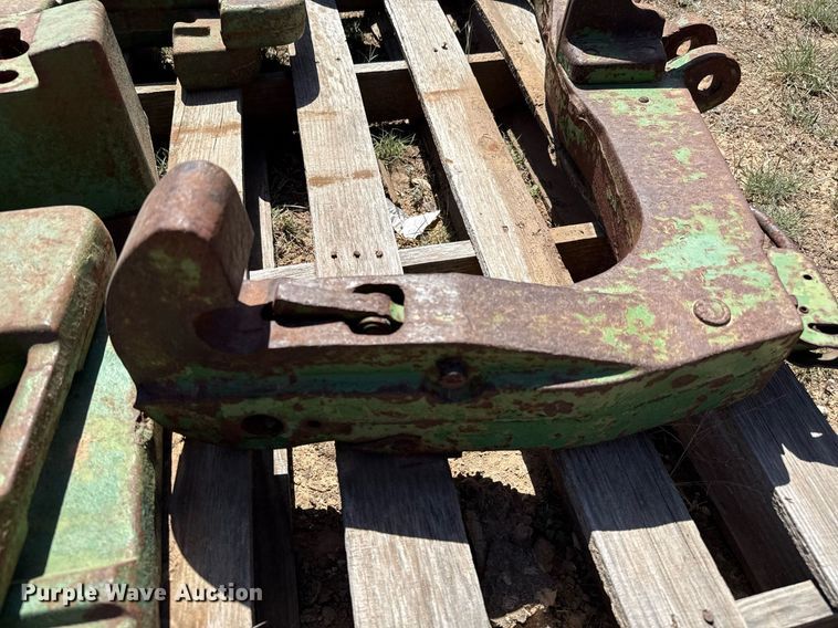 image for item EJ3524 Tractor parts