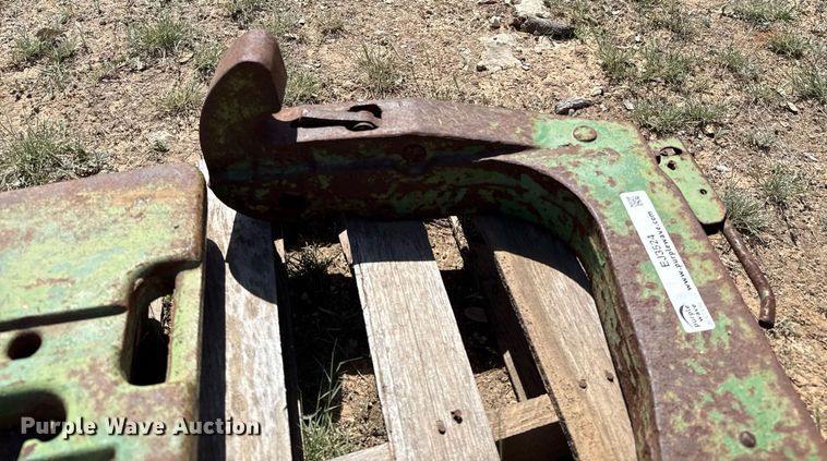 image for item EJ3524 Tractor parts