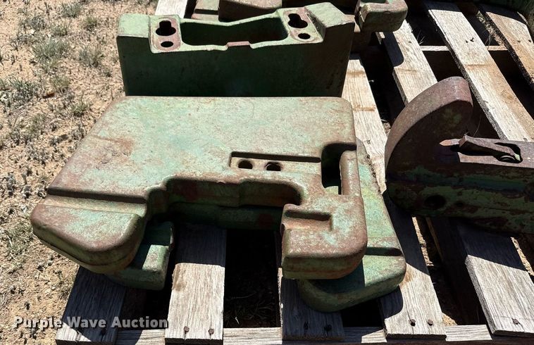 image for item EJ3524 Tractor parts