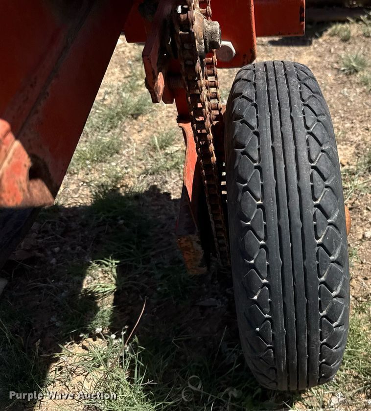 image for item EJ3525 Tye 104-332 grain drill