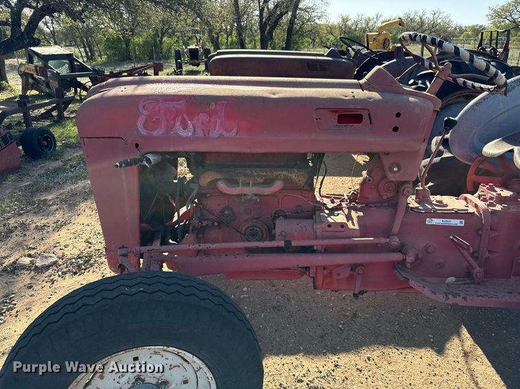 image for item EJ3531 (3) tractors