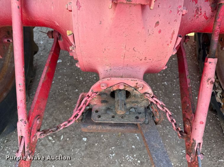 image for item EJ3531 (3) tractors